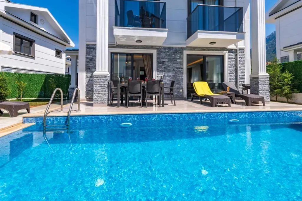 Violet - 4 Bedroom Holiday Villa in Ölüdeniz Türkiye
