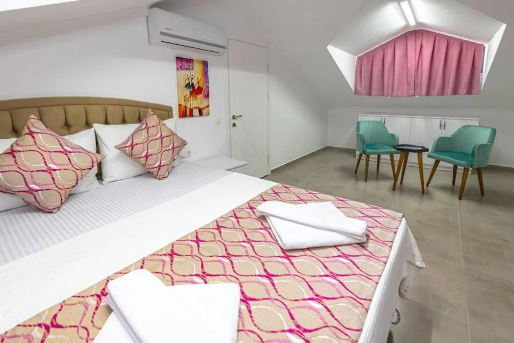 Violet - 4 Bedroom Holiday Villa in Ölüdeniz Türkiye